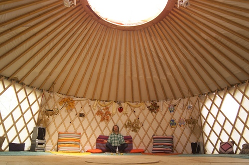 1st_yurt_inside1